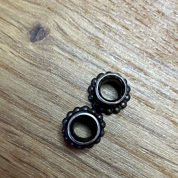 2g gauge glass white stud plugs - pair - Picture 3 of 3